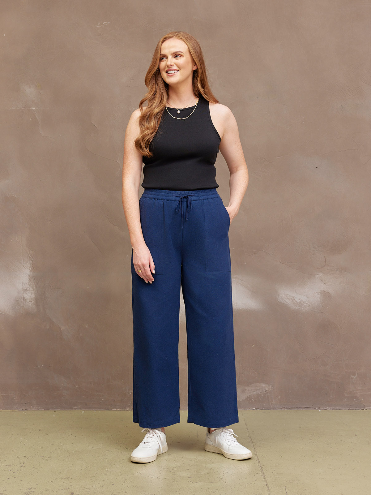 Isha Trouser - Navy