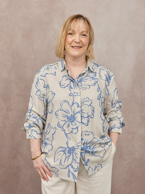 _0000s_0000_C23-Sue-Printed-Linen-Mix-Shirt-Blue-Floral-CUSTOMER-04.jpg