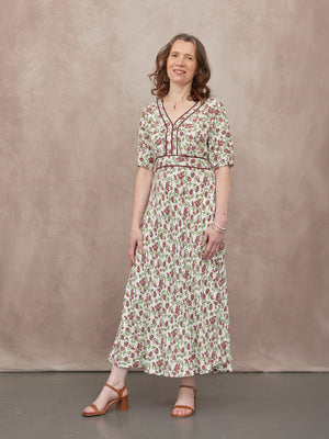 _0000s_0001_C23-Linny-Contrast-Trim-Dress-Pink-Floral-Print-CUSTOMER-05.jpg