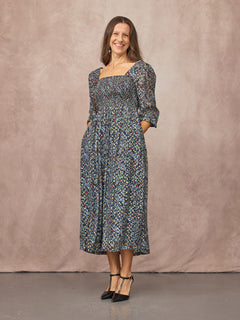 Claire wears size 8 Regular