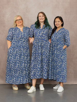 _0000s_0003_C23-Pauline-Relaxed-Dress-Navy-Paisley-Print-CUSTOMER-03.jpg