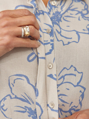 _0000s_0006_C23-Sue-Printed-Linen-Mix-Shirt-Blue-Floral-DETAIL-04.jpg