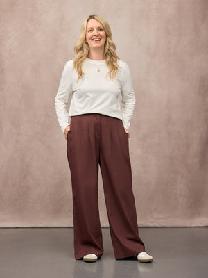 _0000s_0011_C25-Lana-Wide-Leg-Trouser-Plum-Brown-CUSTOMER-01.jpg
