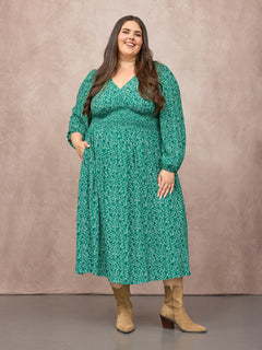 Lucy wears size 24 Regular