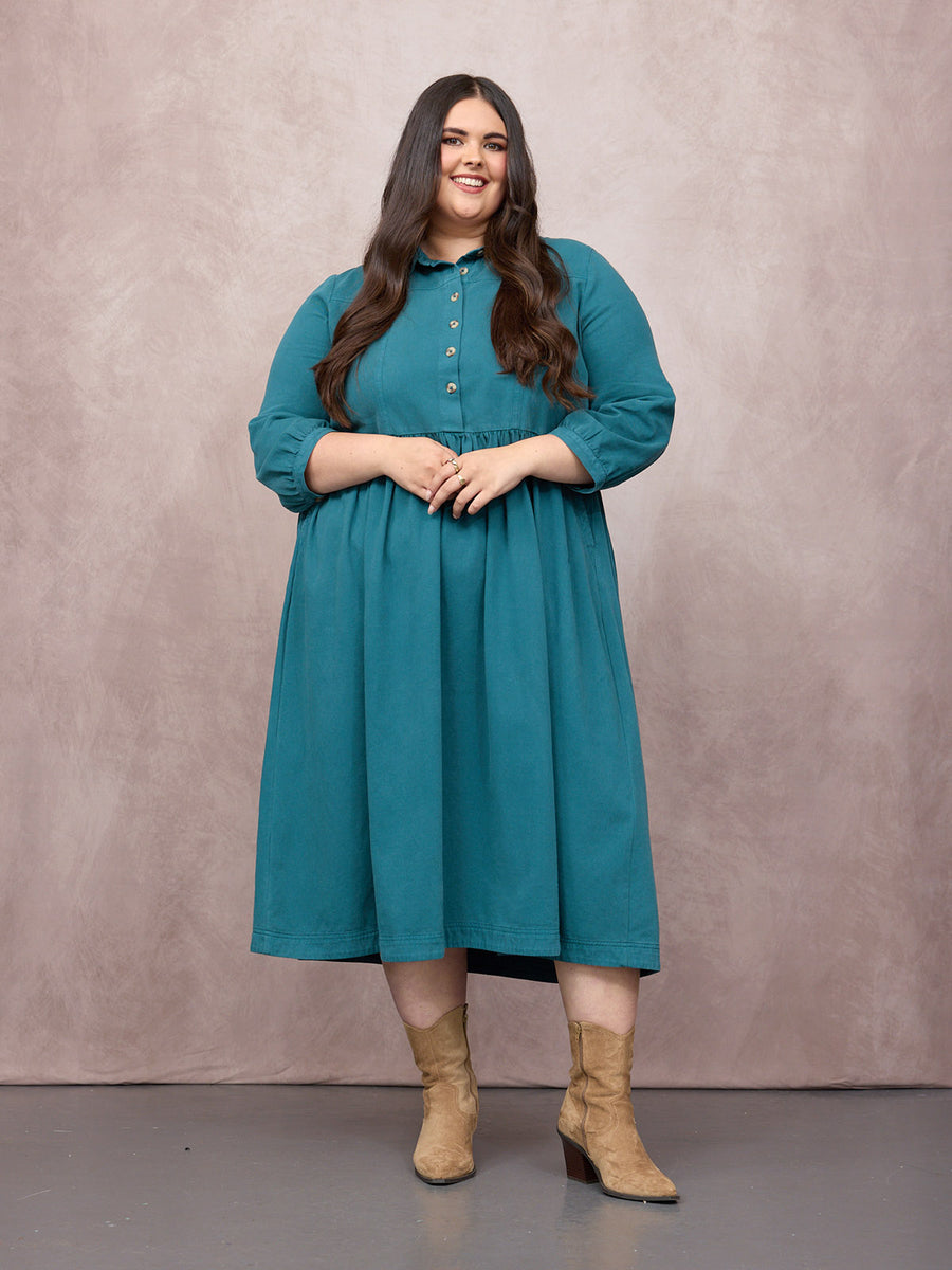 Lucy wears size 24 Regular