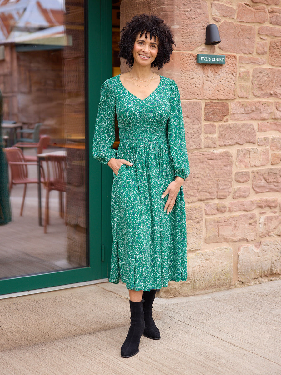 Trish wears size 8 Regular