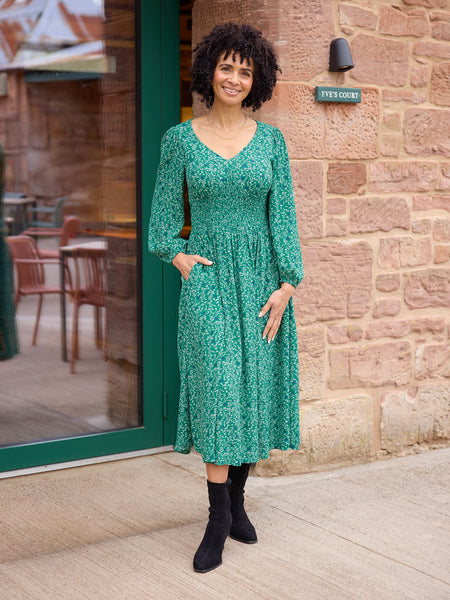 Trish wears size 8 Regular