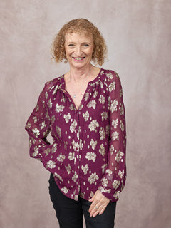 Jane wears size 8