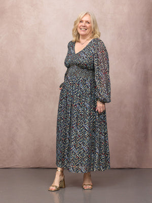 _0001s_0000_C27-Maddie-Long-Sleeve-V-Neck-Dress-Paisley-Print-with-Lurex-CUSTOMER-06.jpg