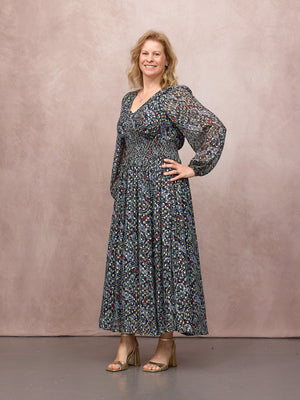 _0001s_0005_C27-Maddie-Long-Sleeve-V-Neck-Dress-Paisley-Print-with-Lurex-CUSTOMER-01.jpg