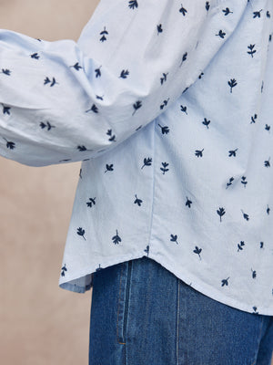 _0001s_0008_C24-Sandra-Embroidered-Stripe-Shirt-Blue-and-White-DETAIL-02.jpg