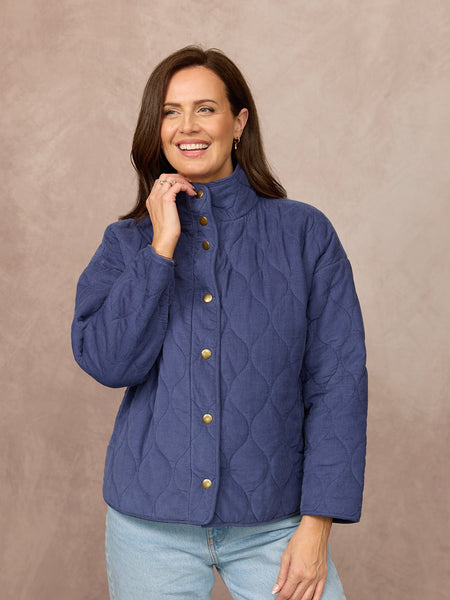 Sarah wears size M