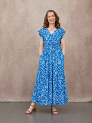 _0003_C23-Susan-Maxi-Dress-Blue-White-Floral-Print-CUSTOMER-04.jpg
