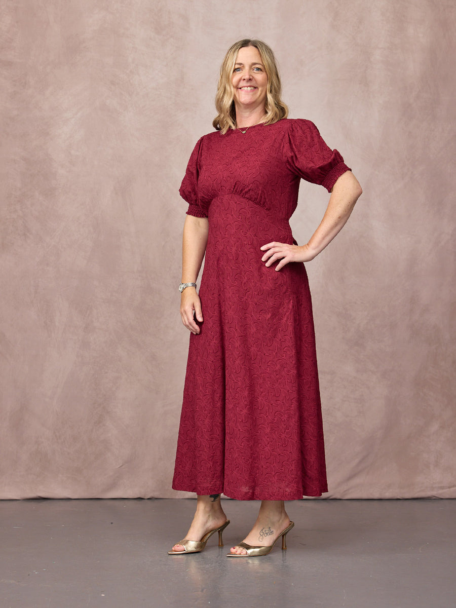 Rachel wears size 10 Regular