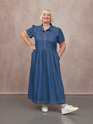 _0003s_0020_C24-Rhiona-Set-In-Short-Sleeve-Denim-Shirt-Dress-Blue-CUSTOMER-03.jpg