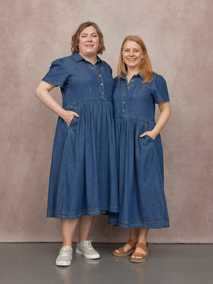 _0003s_0022_C24-Rhiona-Set-In-Short-Sleeve-Denim-Shirt-Dress-Blue-CUSTOMER-05.jpg