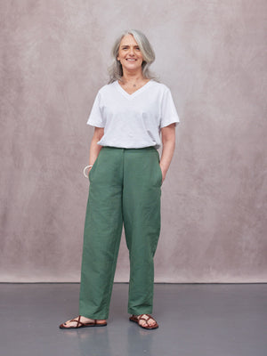 _0004s_0001_C22.2-Myrtle-Barrel-Leg-Trouser-Green-CUSTOMER-04.jpg