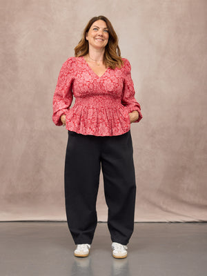 _0004s_0004_C25-Pam-Cotton-Twill-Trouser-Black-CUSTOMER-04.jpg