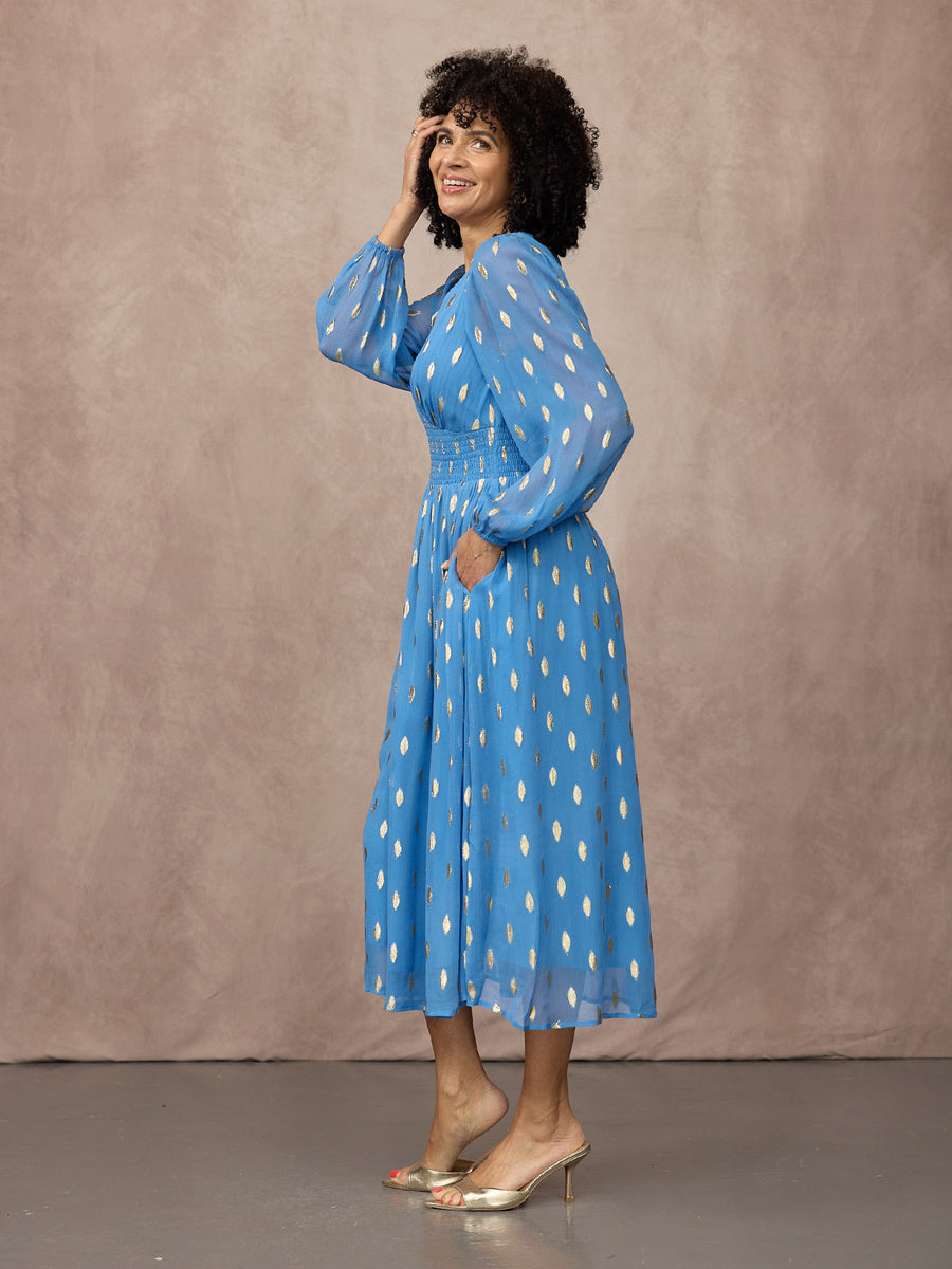 Trish wears size 8 Regular