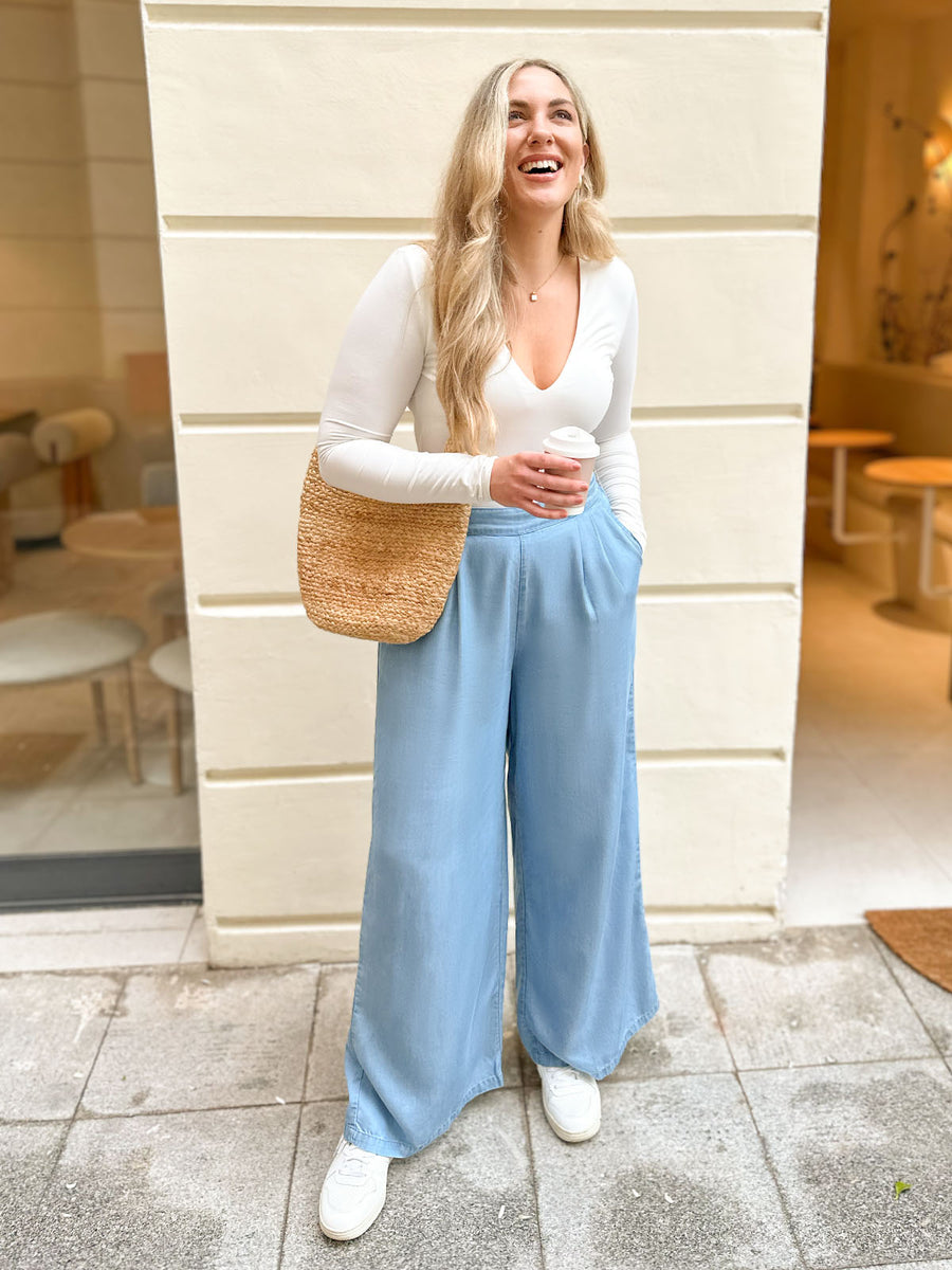 Bea Lyocell Denim Wide Leg Trouser