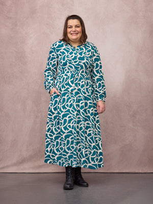 _0006s_0016_C28-Camilla-Long-Sleeve-Shirt-Dress-Green-Graphic-Lines-Print-CUSTOMER-08.jpg