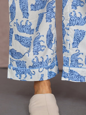 _0007s_0006_C27-Rosie-Cotton-Poplin-Pyjama-Tiger-Print-DETAIL-05.jpg