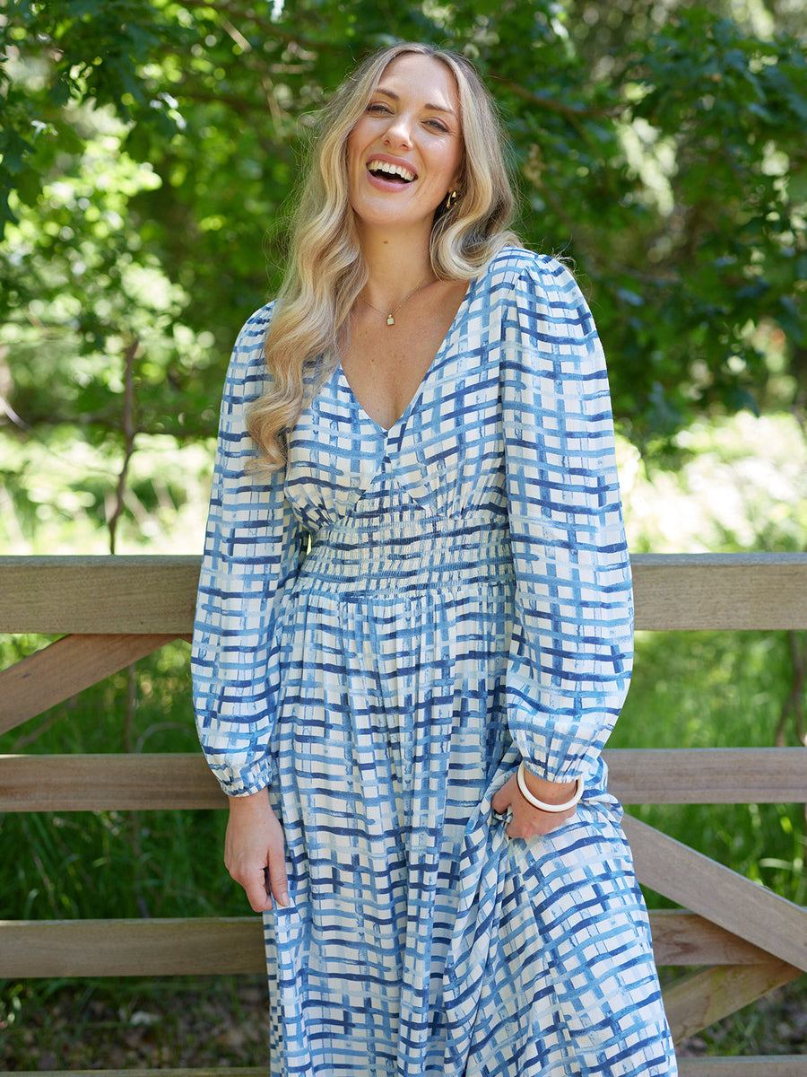 Maddie V-Neck Long Sleeve Dress