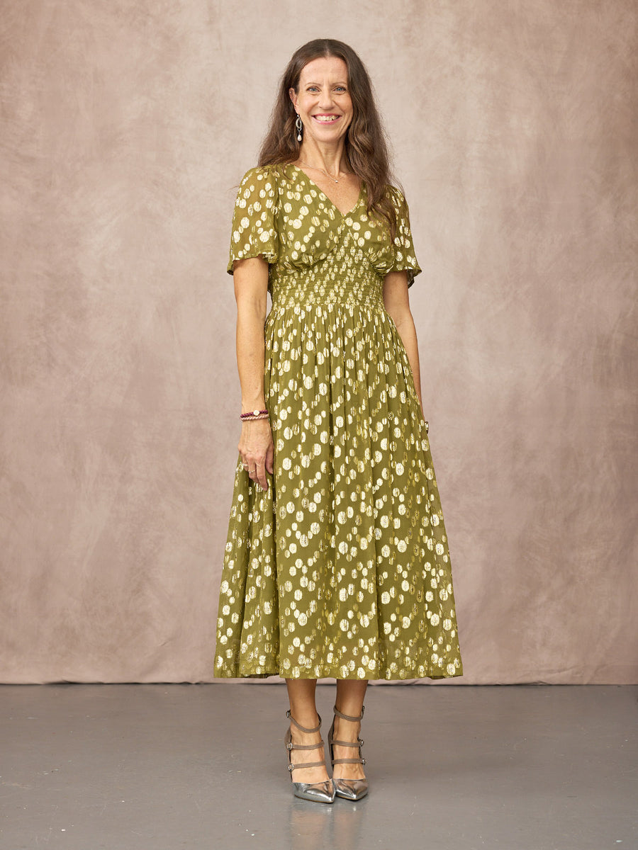 Claire wears size 8 Regular