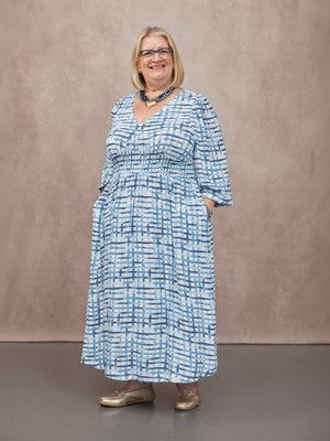 _0008s_0018_C24-Maddie-V-Neck-Long-Sleeve-Dress-Geometric-Blue-and-White-Print-CUSTOMER-03.jpg