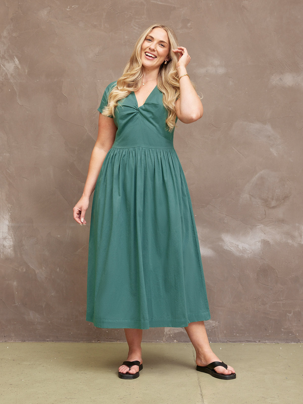 green knot dress Plunge Halterneck Knot Front Maxi Dress In Olive Green Slinky | EGO US