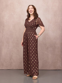 Lauren wears size 10