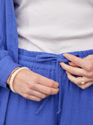 _0009s_0008_C22.2-Joy-Cotton-Crinkle-Trouser-Cobalt-Blue-DETAIL-01.jpg