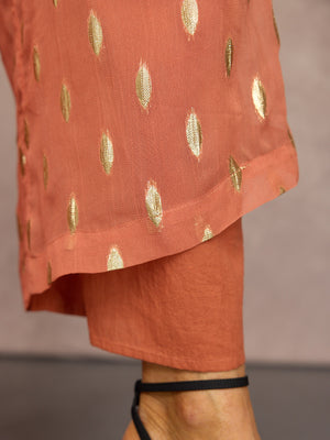 _0010s_0003_C27-Shelly-V-Neck-Lurex-Jumpsuit-Cinnamon-Gold-DETAIL-06.jpg