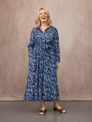 _0010s_0009_C25-Kirsty-Shirt-Dress-Blue-Ikat-Print-CUSTOMER-01.jpg
