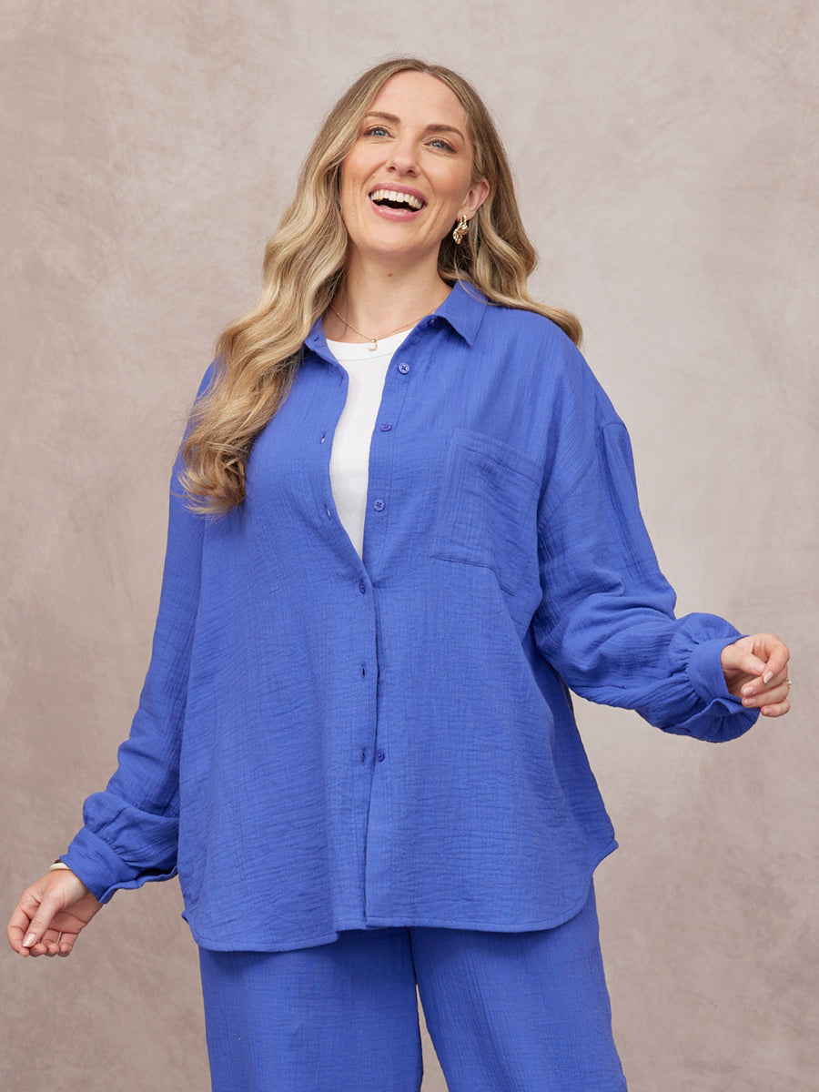 Deborah Oversized Cotton Crinkle Shirt in cobalt blue, worn open over white tee with matching wide-leg trousers