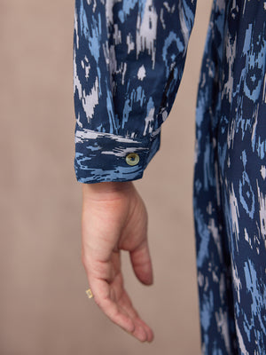_0010s_0014_C25-Kirsty-Shirt-Dress-Blue-Ikat-Print-DETAIL-04.jpg