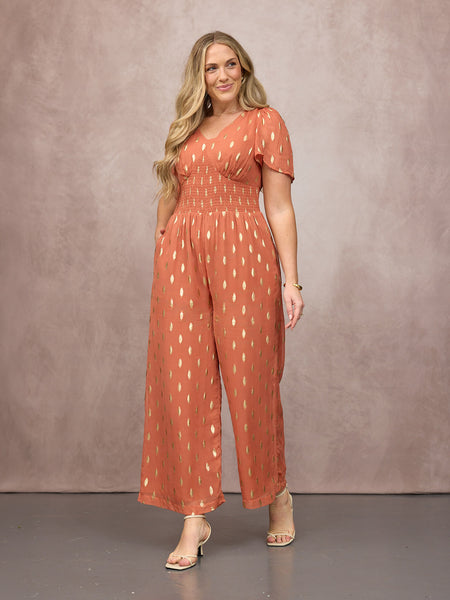 Danielle wears size 14