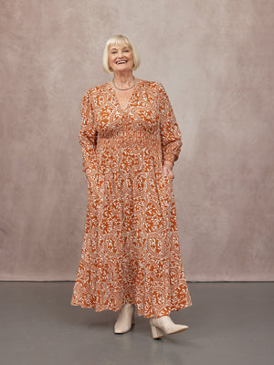 _0018s_0022_C24-Carrie-Shirred-Waist-Dress-Burnt-Orange-and-Ecru-Block-Print-CUSTOMER-04.jpg