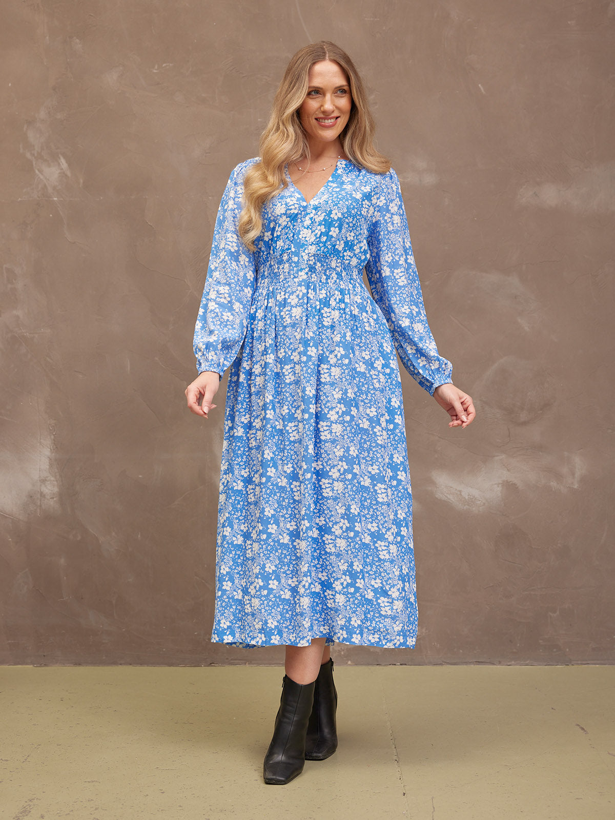 Audrey Shirred Waist V-Neck Dress - Blue Floral – This is Unfolded