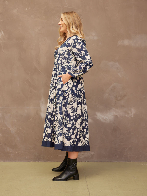 Barbara - Notch Neck Dress - Navy Floral