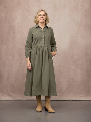 C25-Daisie-Shirt-Dress-Khaki-CUSTOMER-02.jpg
