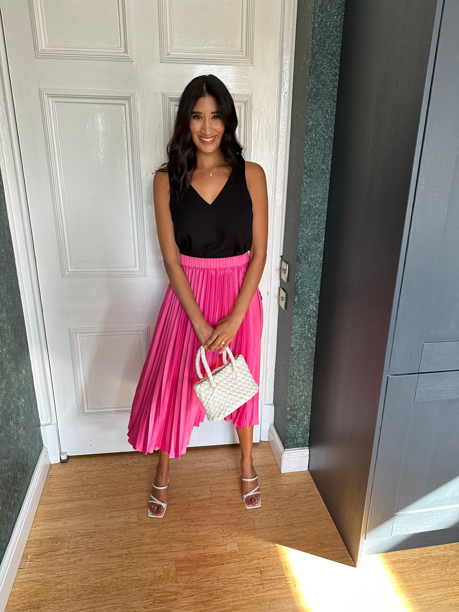 Pink pleated skirt clearance uk
