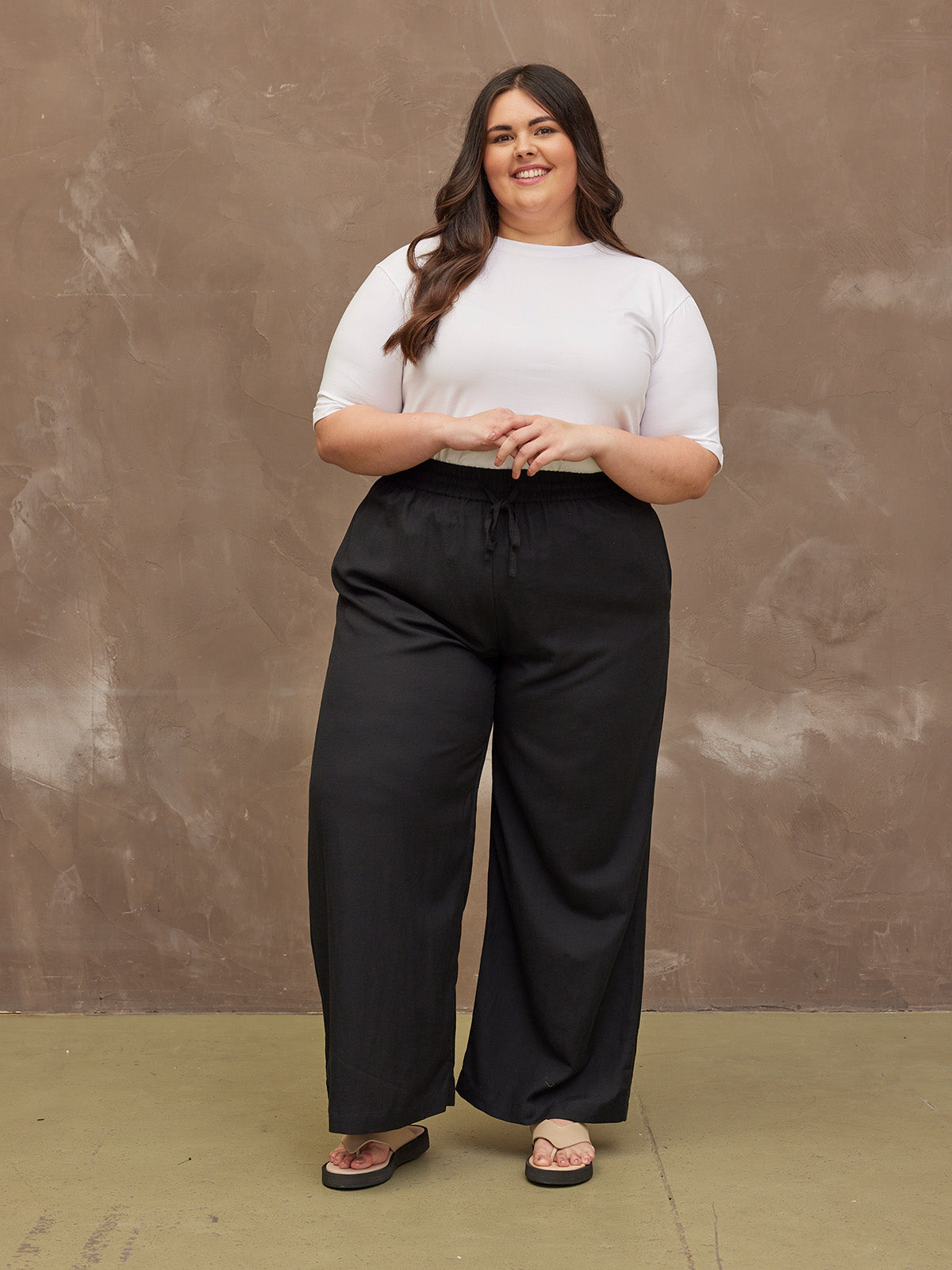 Black wide leg trousers plus size best sale