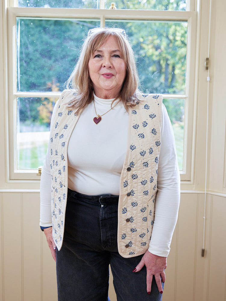 Eva - Quilted Gilet - Floral