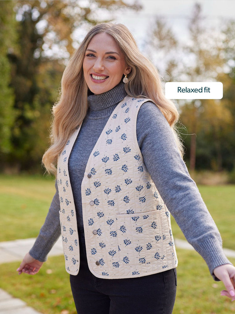 Eva - Quilted Gilet - Floral