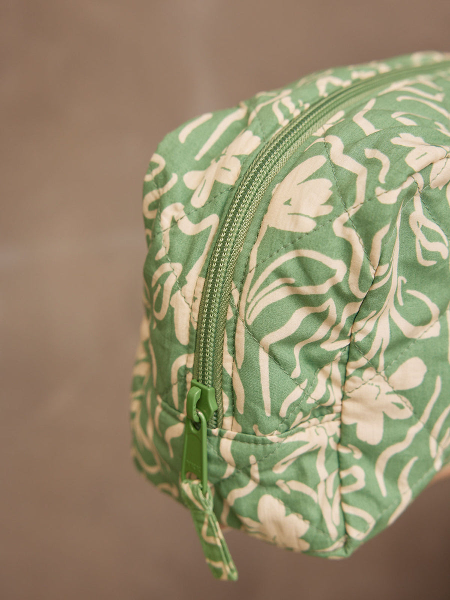 Mabel - Washbag - Green & Cream