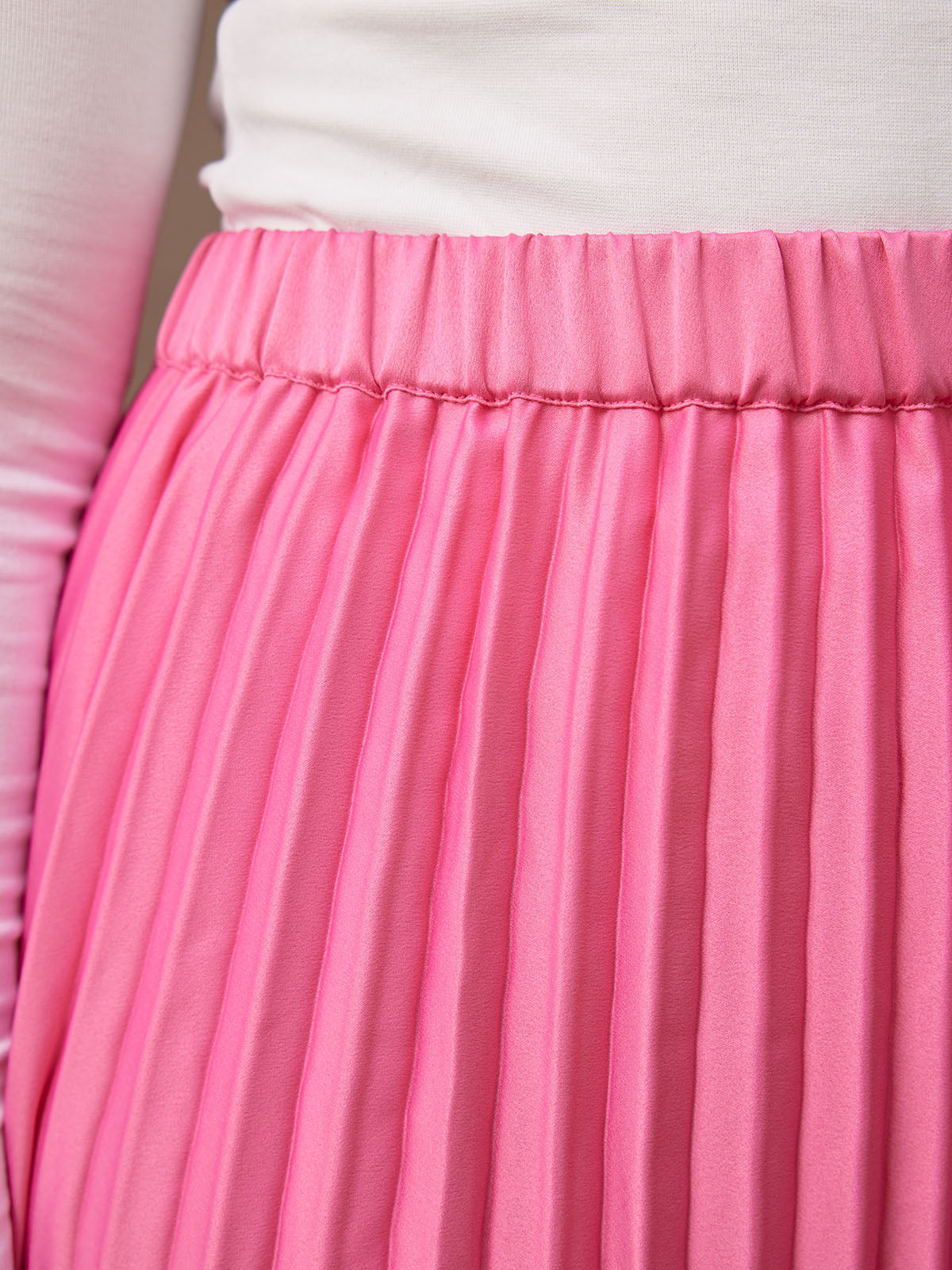 Jane - Pleated Skirt - Hot Pink