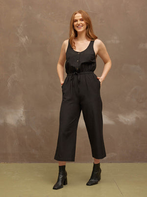 Lulu - Scoop Neck Jumpsuit - Black