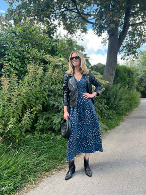 Maddie - V Neck Dress - Blue Floral