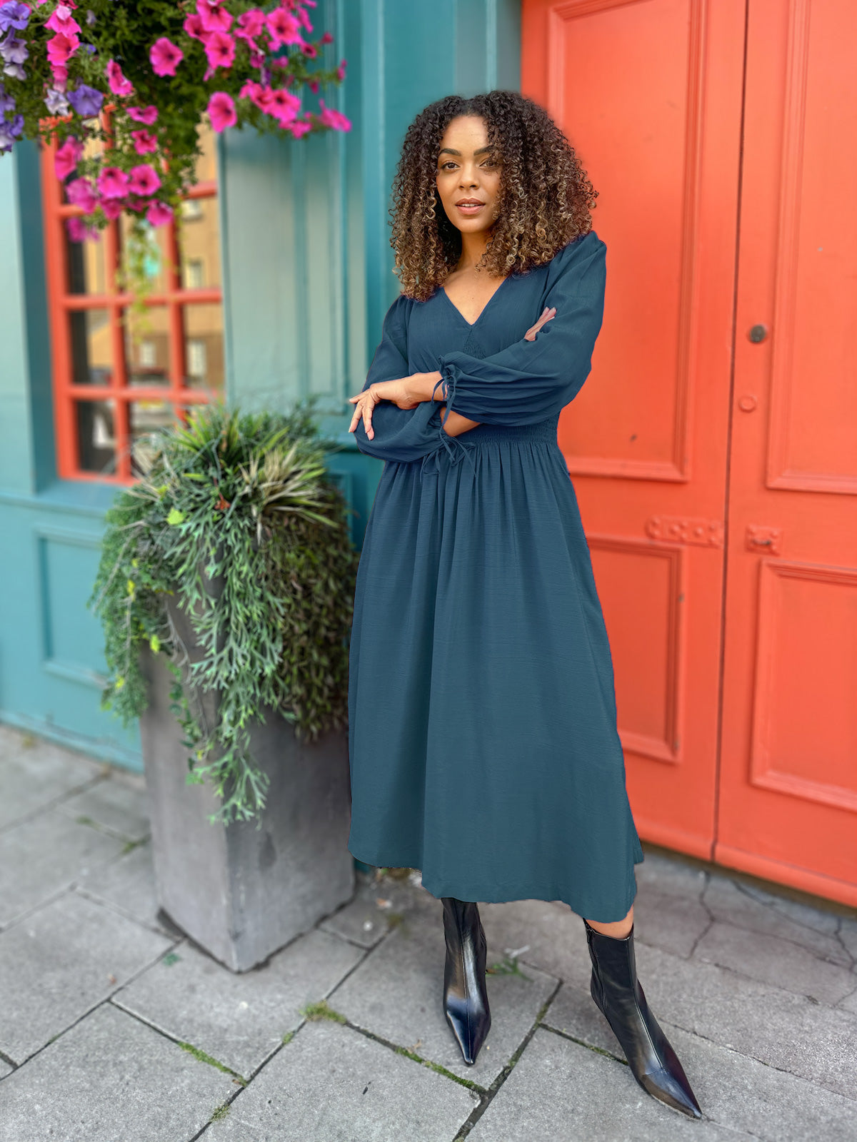 teal long sleeve dress Green Velvet Wrap Dress: and Floor-length, Christmas or Holiday Parties, Fall, Winter Weddings & Special Occasions Gown To achieve optimal support Teal Ribbed Collared Button Up